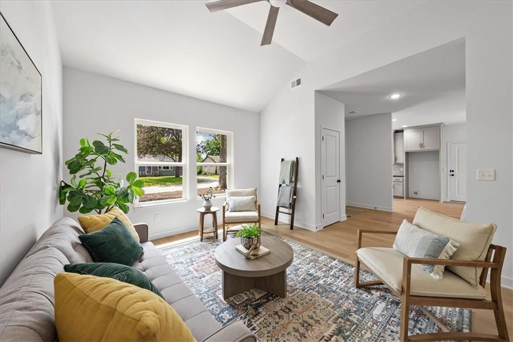 11407 Spruce Avenue — photo 13