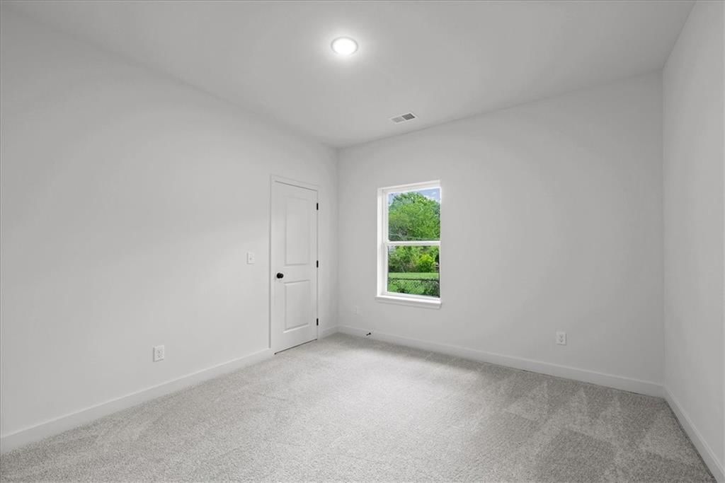 11407 Spruce Avenue — photo 23