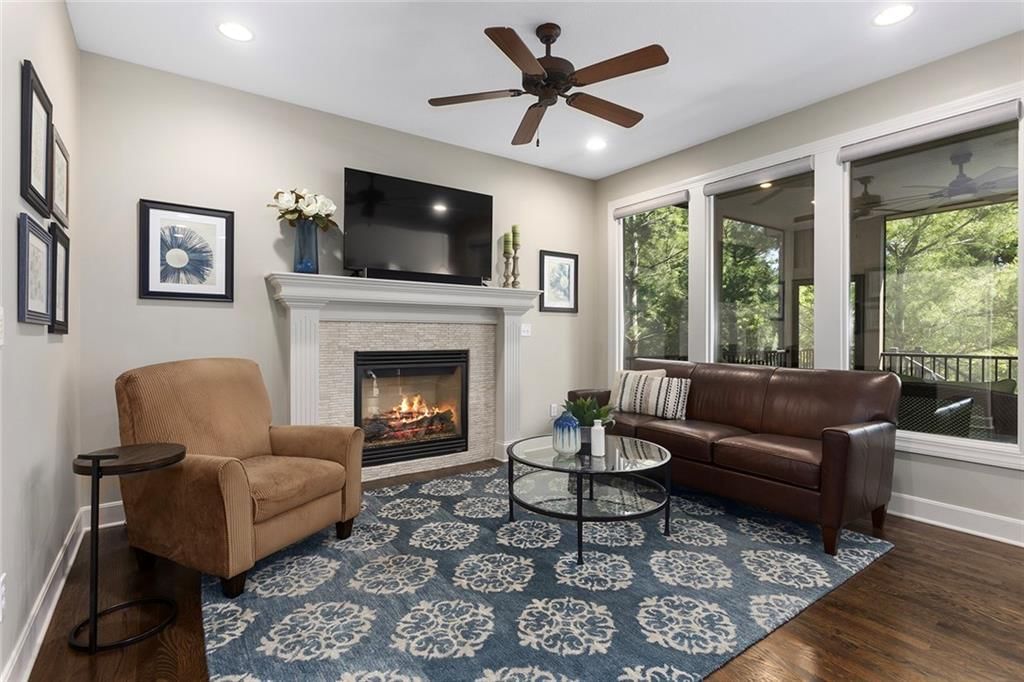 8915 N Lewis Avenue — photo 19