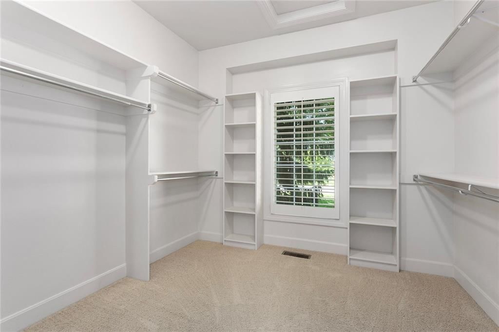 8915 N Lewis Avenue — photo 34