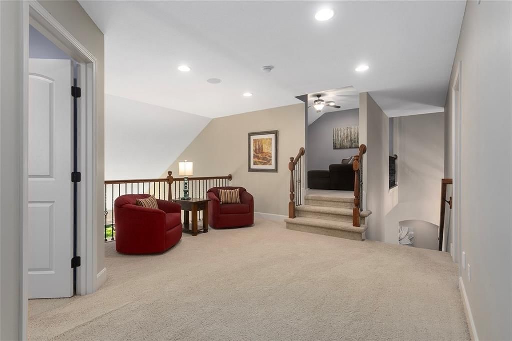 8915 N Lewis Avenue — photo 36