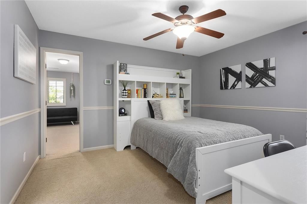 8915 N Lewis Avenue — photo 42