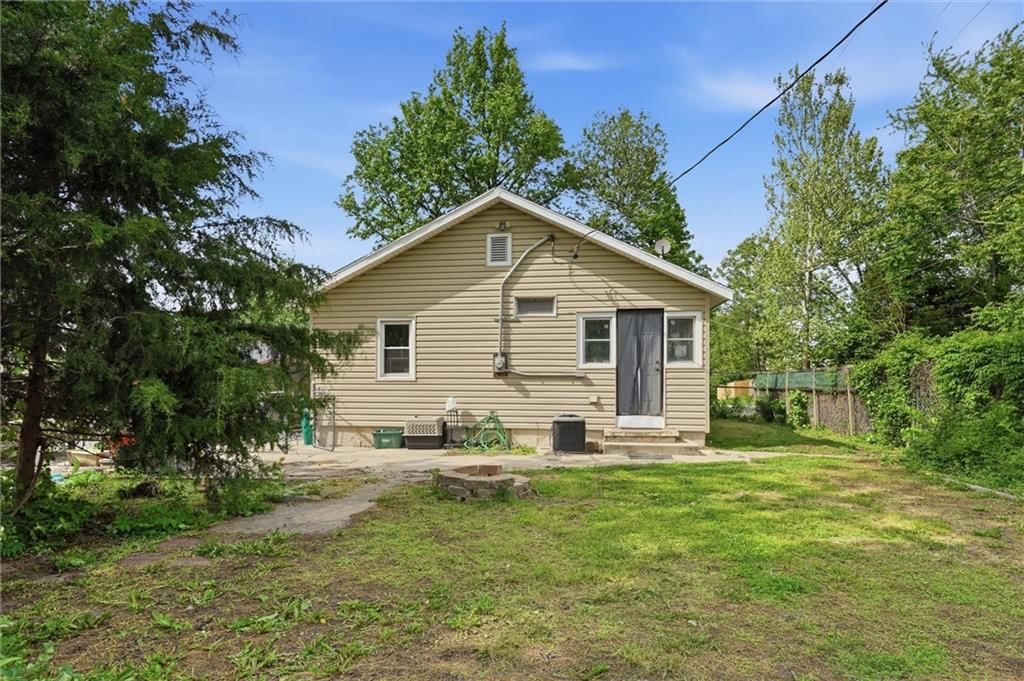 2901 W 43rd Terrace — photo 15