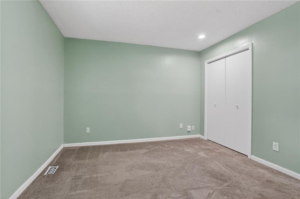 7417 N PARK Avenue — photo 10