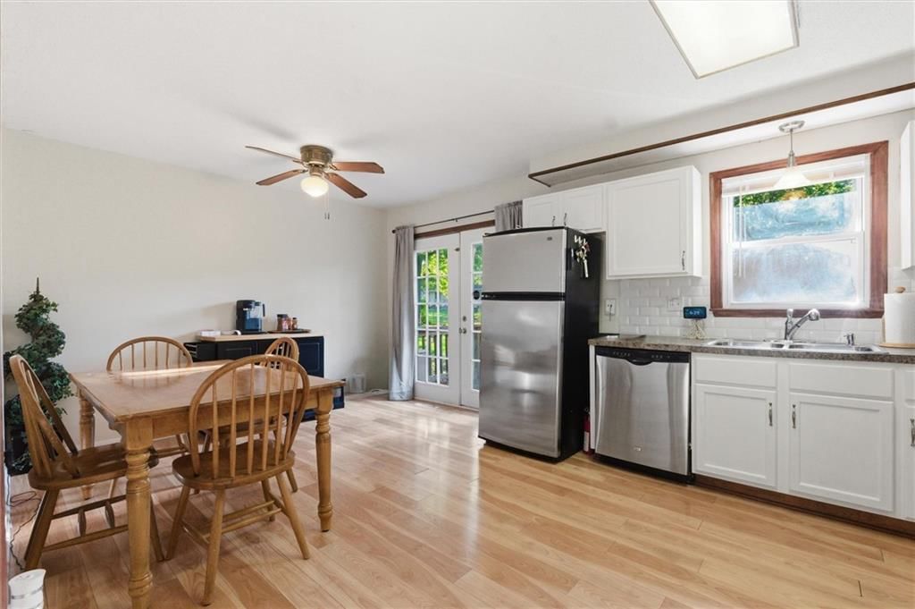 1308 SW Highland Drive — photo 3