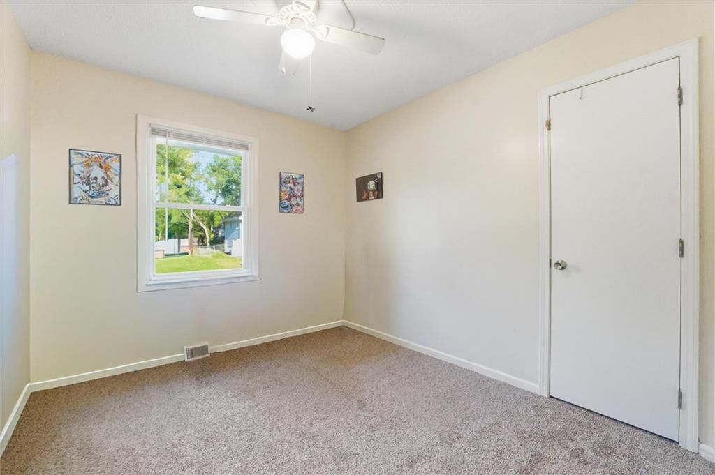 1308 SW Highland Drive — photo 9