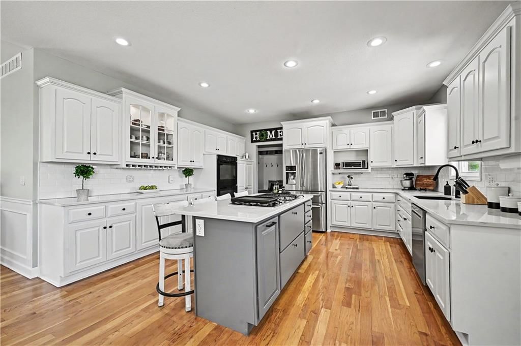 9330 Valley Garden Drive — photo 17