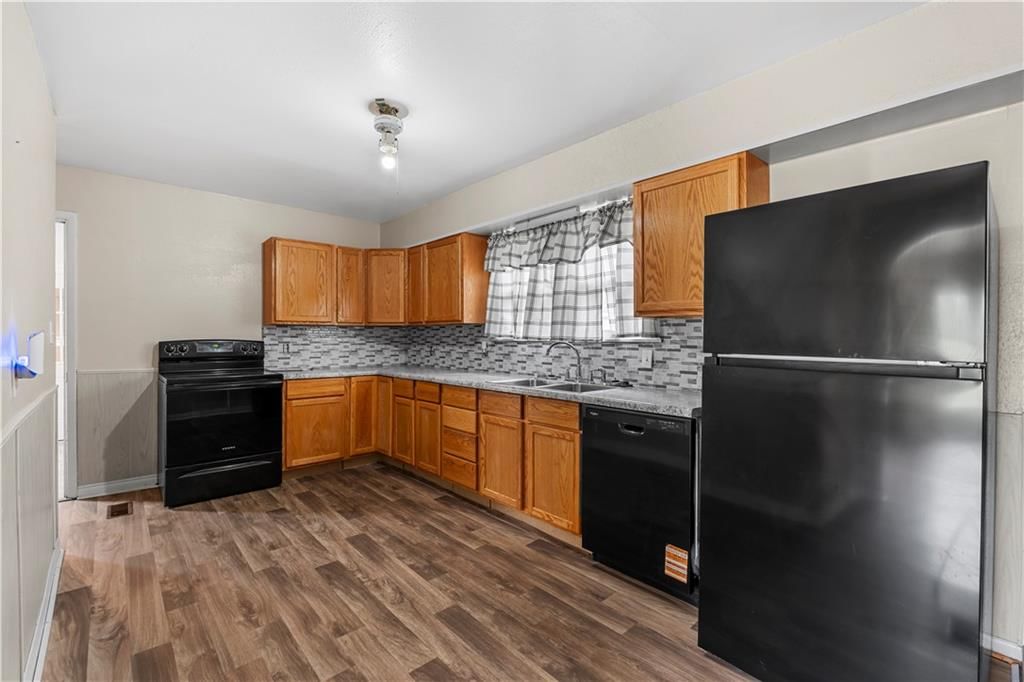 329 W Atlantic Street — photo 7