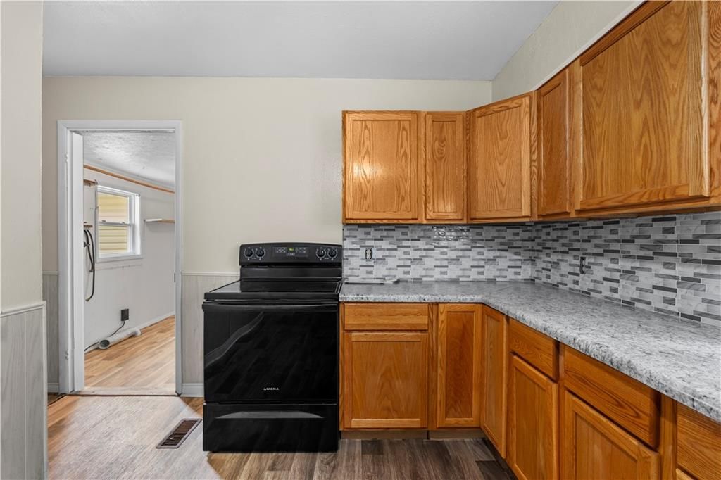 329 W Atlantic Street — photo 9