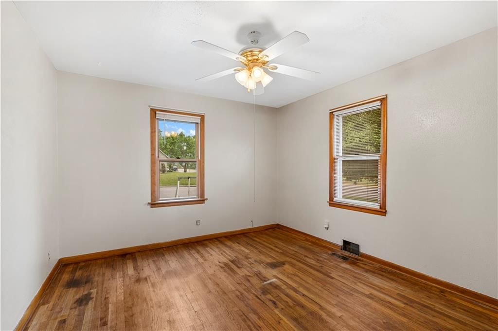 329 W Atlantic Street — photo 13