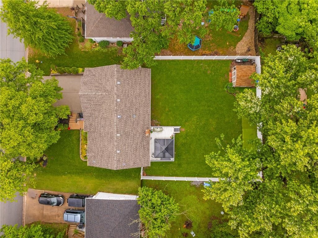 1920 E Jamestown Drive — photo 4