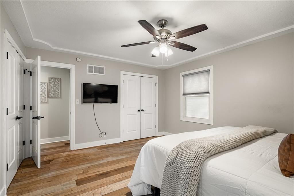 1920 E Jamestown Drive — photo 25