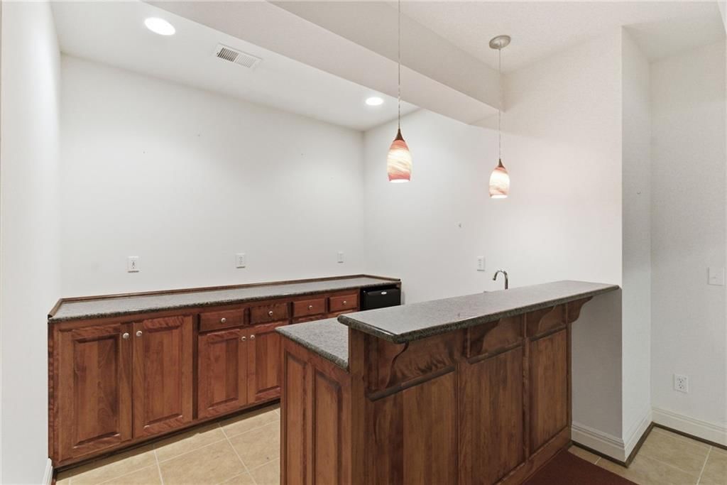 3008 SW 9TH Terrace — photo 39