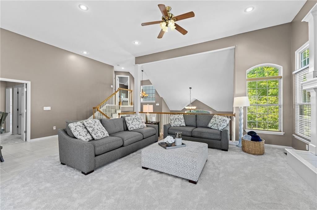 10137 THEDEN Circle — photo 4