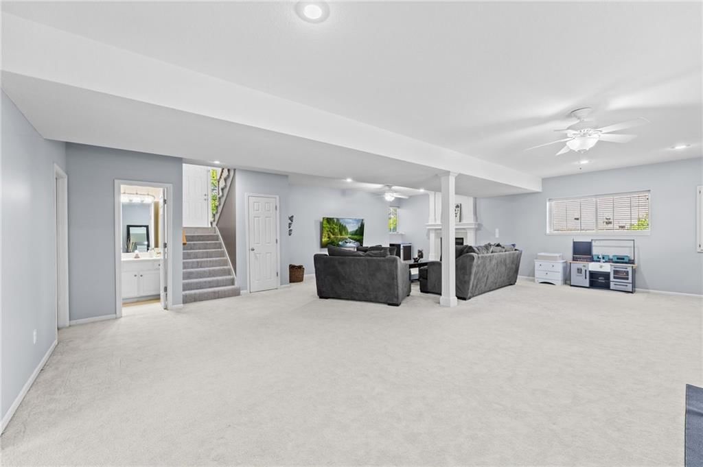 10137 THEDEN Circle — photo 25