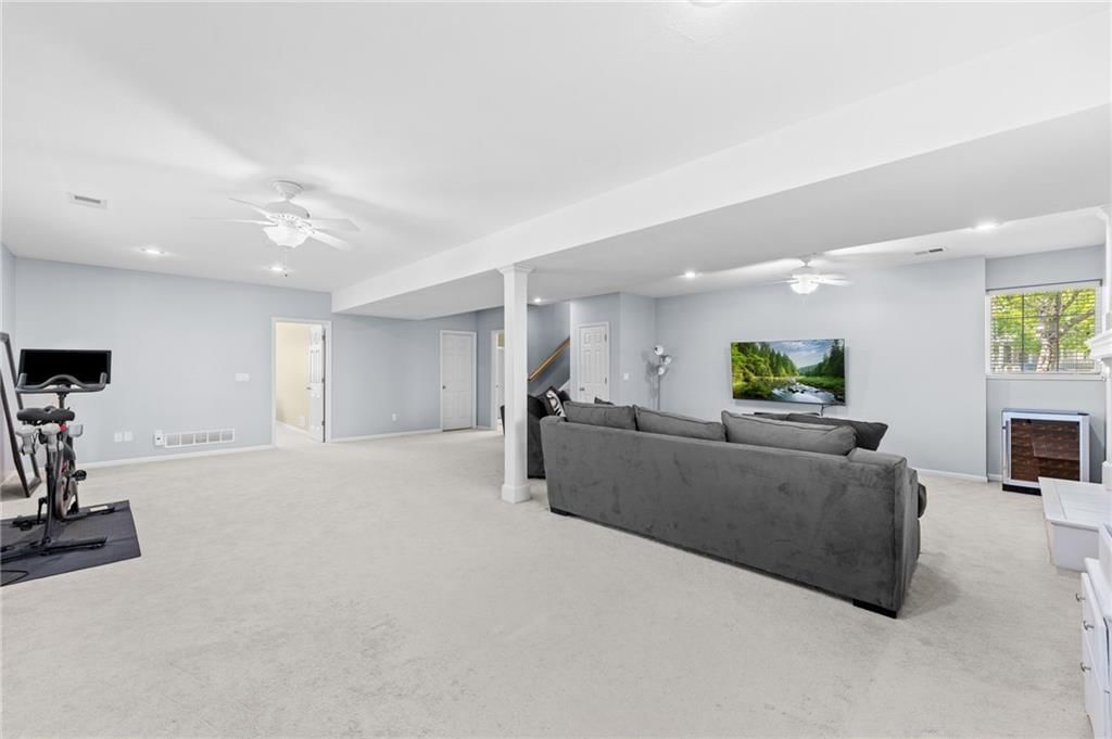 10137 THEDEN Circle — photo 26