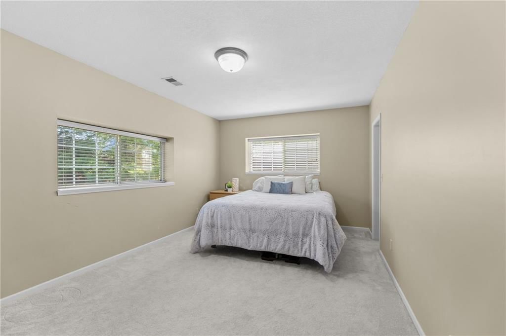 10137 THEDEN Circle — photo 29