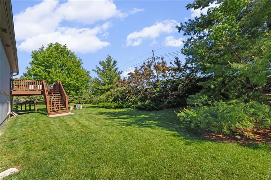 10137 THEDEN Circle — photo 33