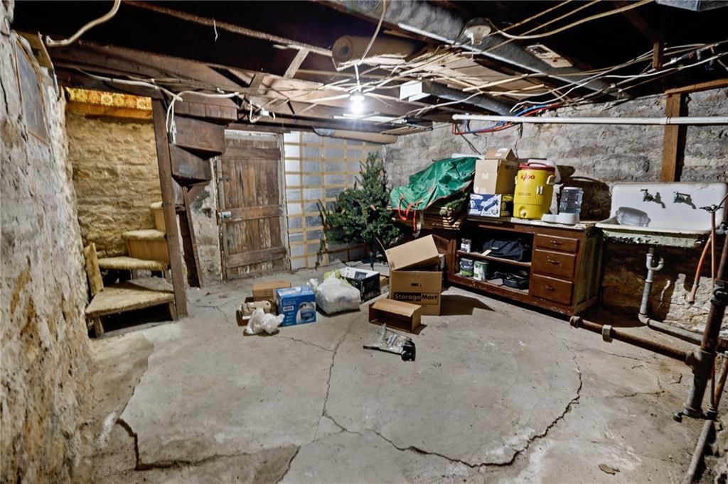 313 N College Street — photo 15