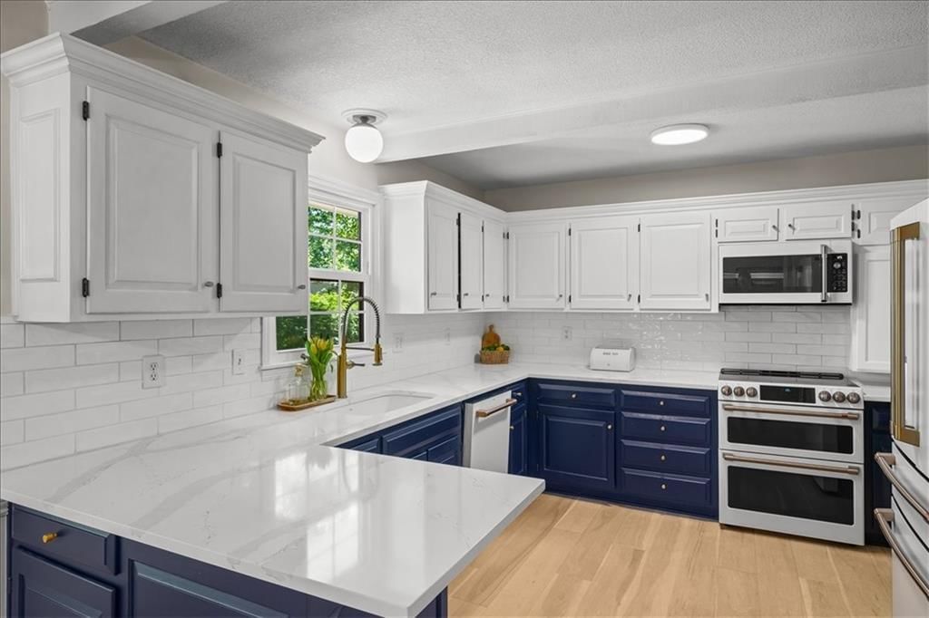 8105 W 99th Street — photo 13
