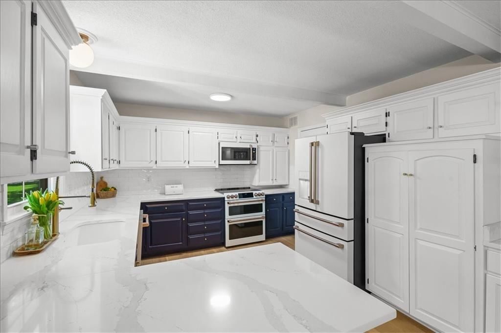 8105 W 99th Street — photo 14