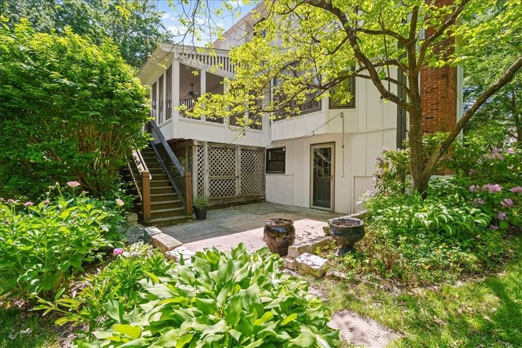 8105 W 99th Street — photo 51