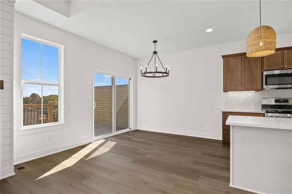1405 Country Court — photo 10