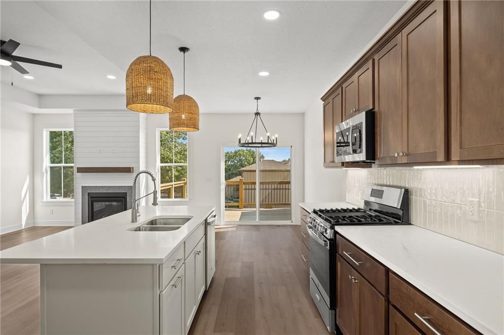 1405 Country Court — photo 14