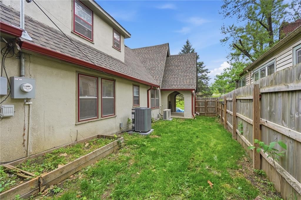 6656 Paseo Boulevard — photo 24
