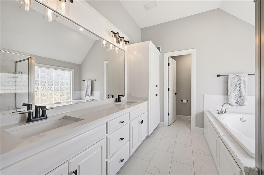 9926 FOUNTAIN Circle — photo 25