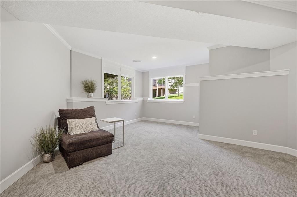 9926 FOUNTAIN Circle — photo 34