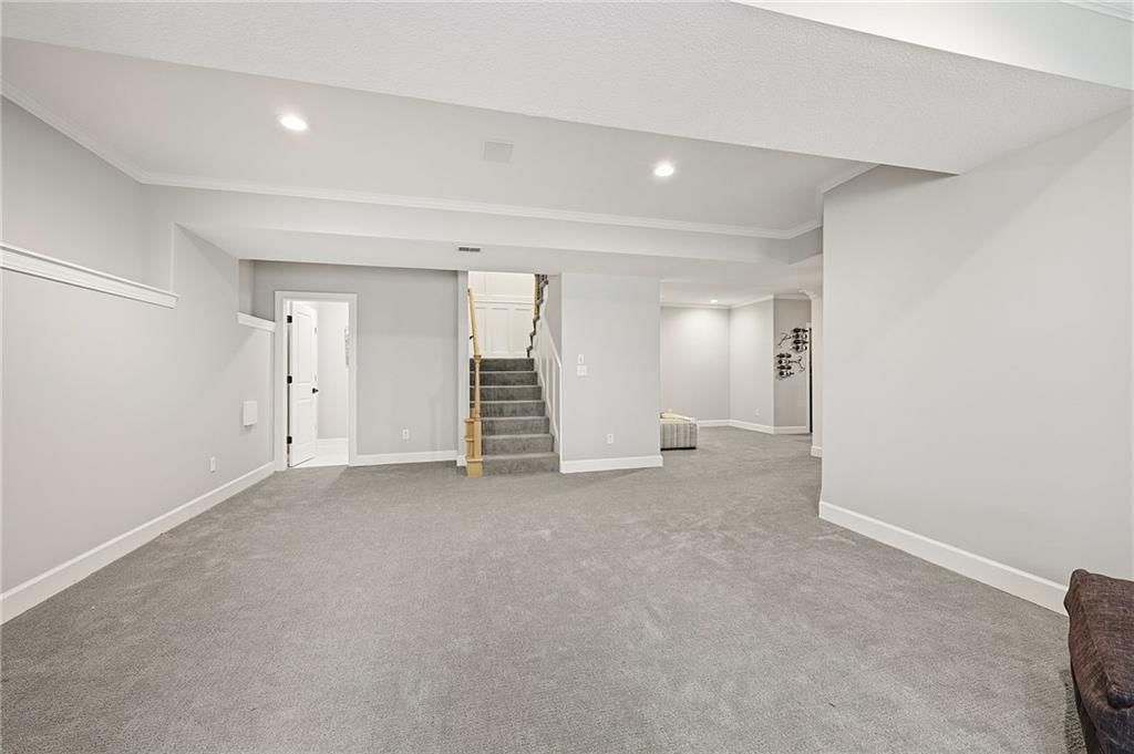9926 FOUNTAIN Circle — photo 35