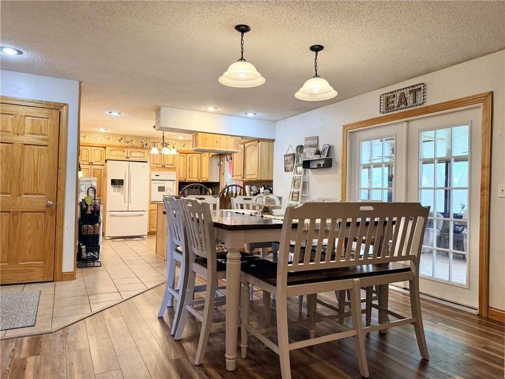 1809 Hillcrest Drive — photo 14