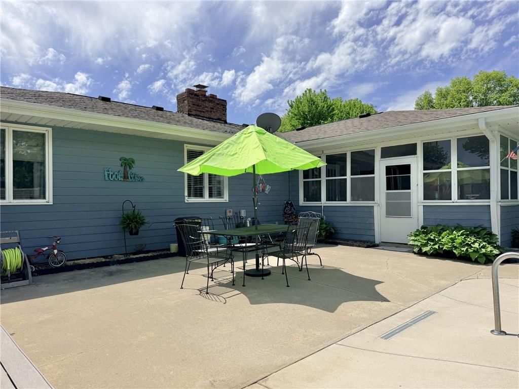 1809 Hillcrest Drive — photo 26