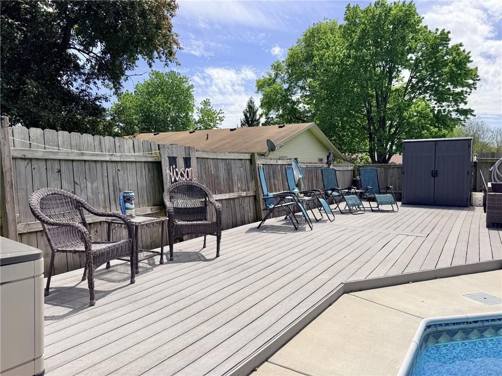 1809 Hillcrest Drive — photo 28