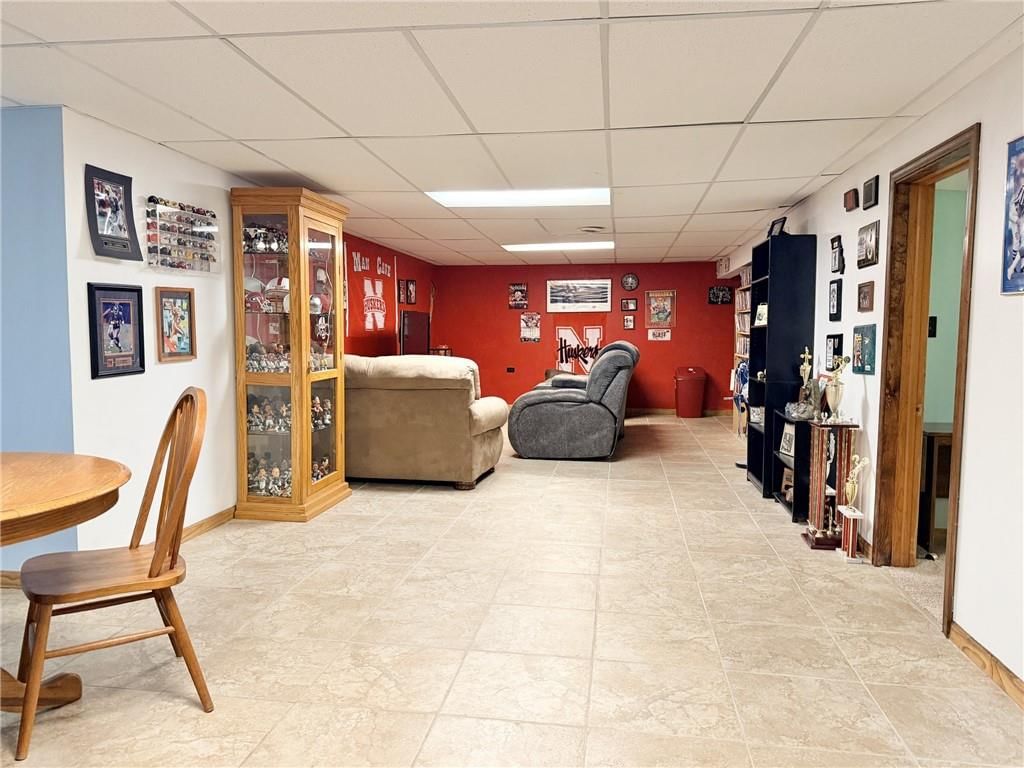 1809 Hillcrest Drive — photo 36