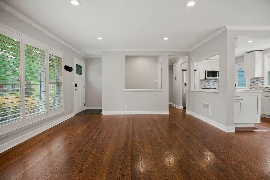 5826 FONTANA Drive — photo 3