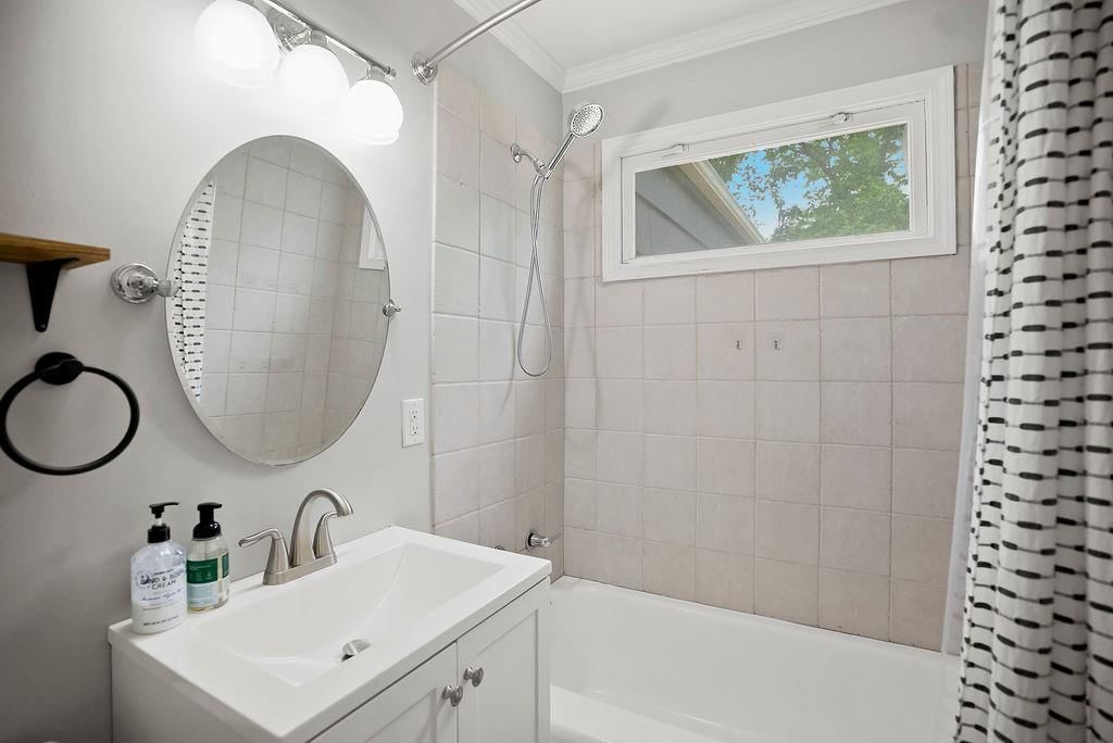 5826 FONTANA Drive — photo 16