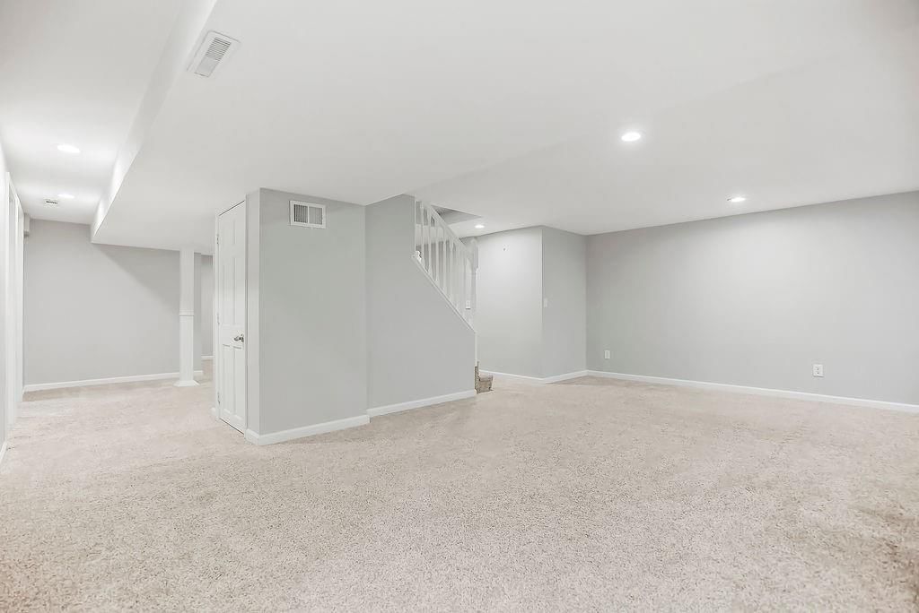 5826 FONTANA Drive — photo 27
