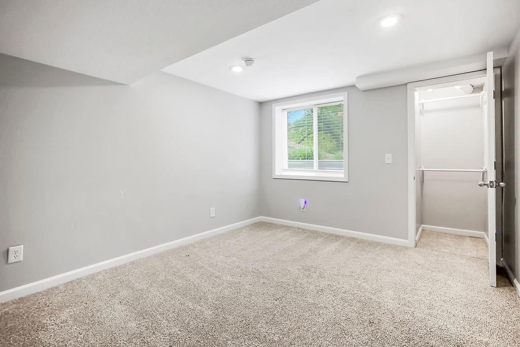 5826 FONTANA Drive — photo 29