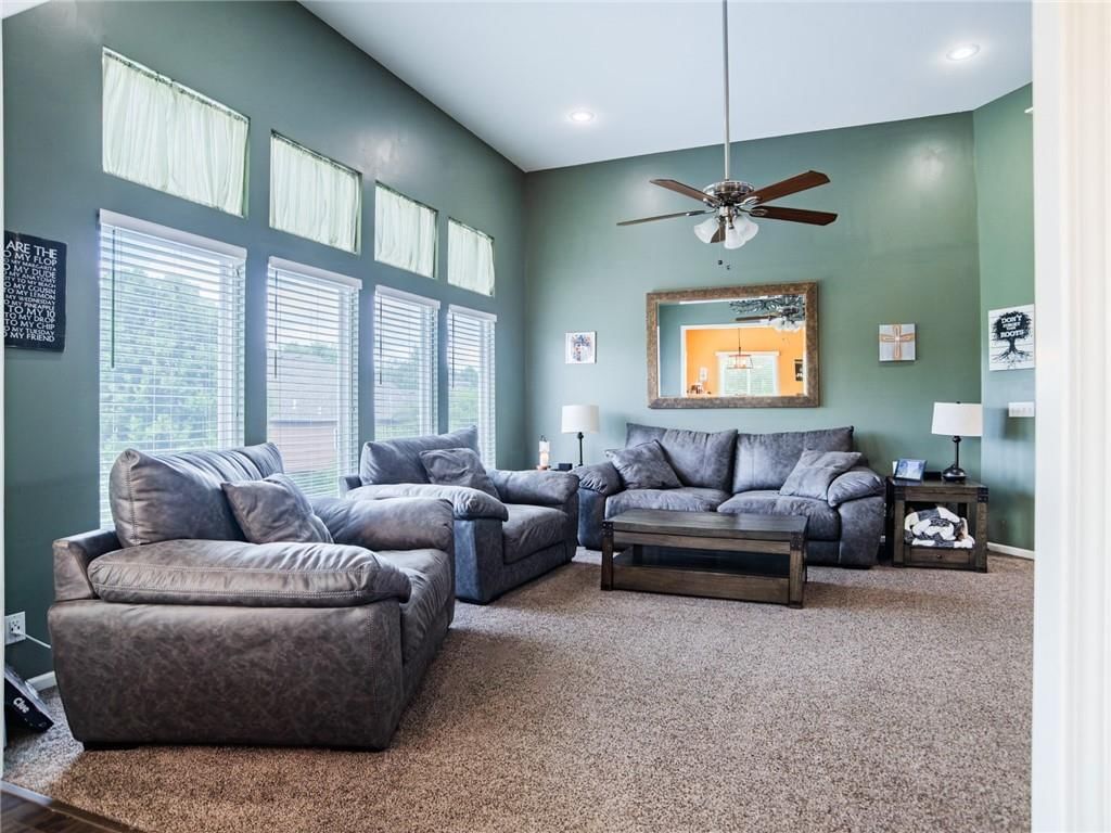12216 Merion Drive — photo 3