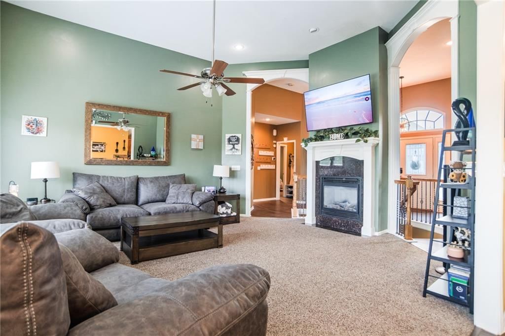12216 Merion Drive — photo 4