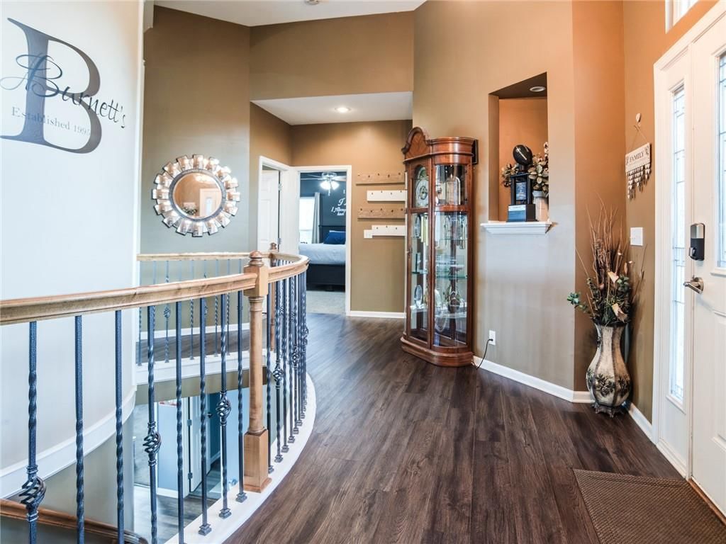 12216 Merion Drive — photo 11