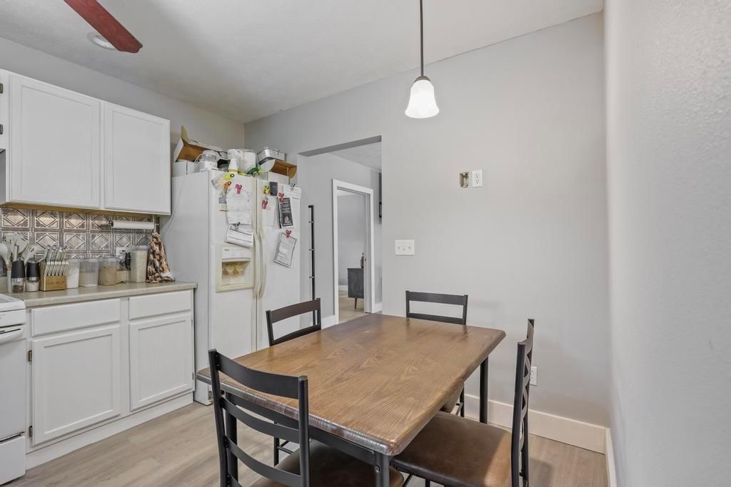 120 N Judson Street — photo 11