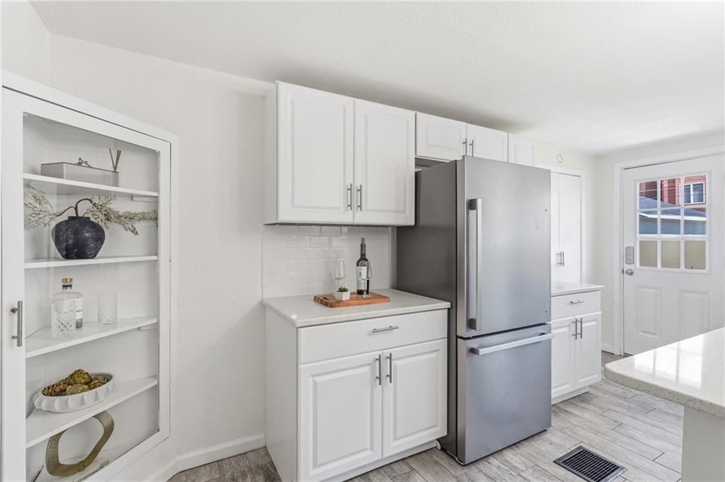 4315 Jarboe Street — photo 19