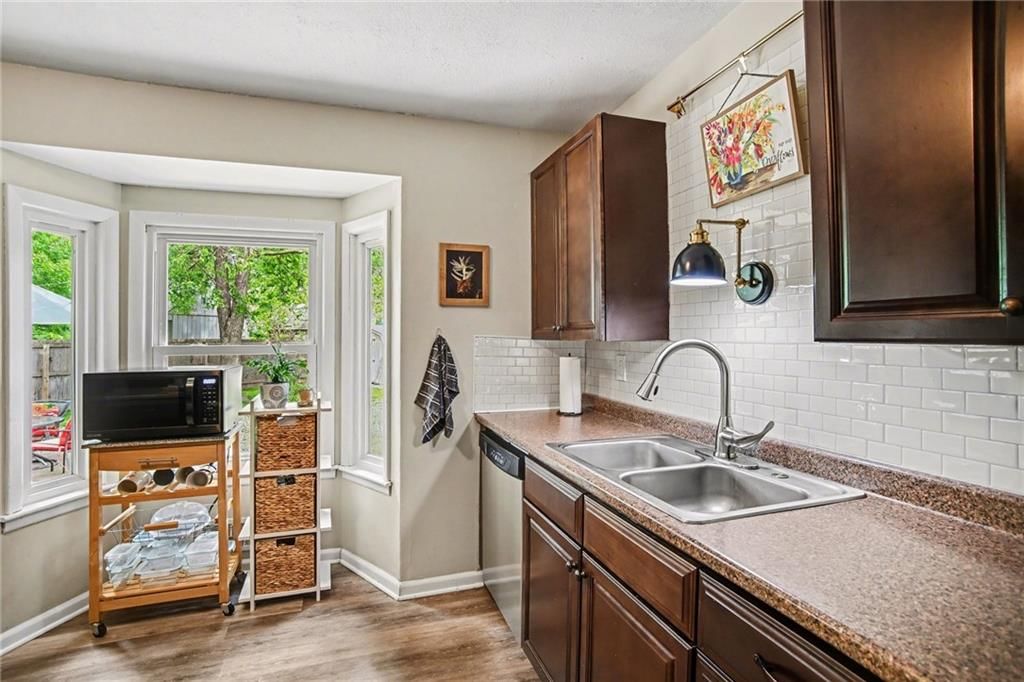 7025 Halsey Drive — photo 6