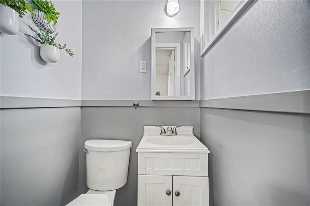 7025 Halsey Drive — photo 11