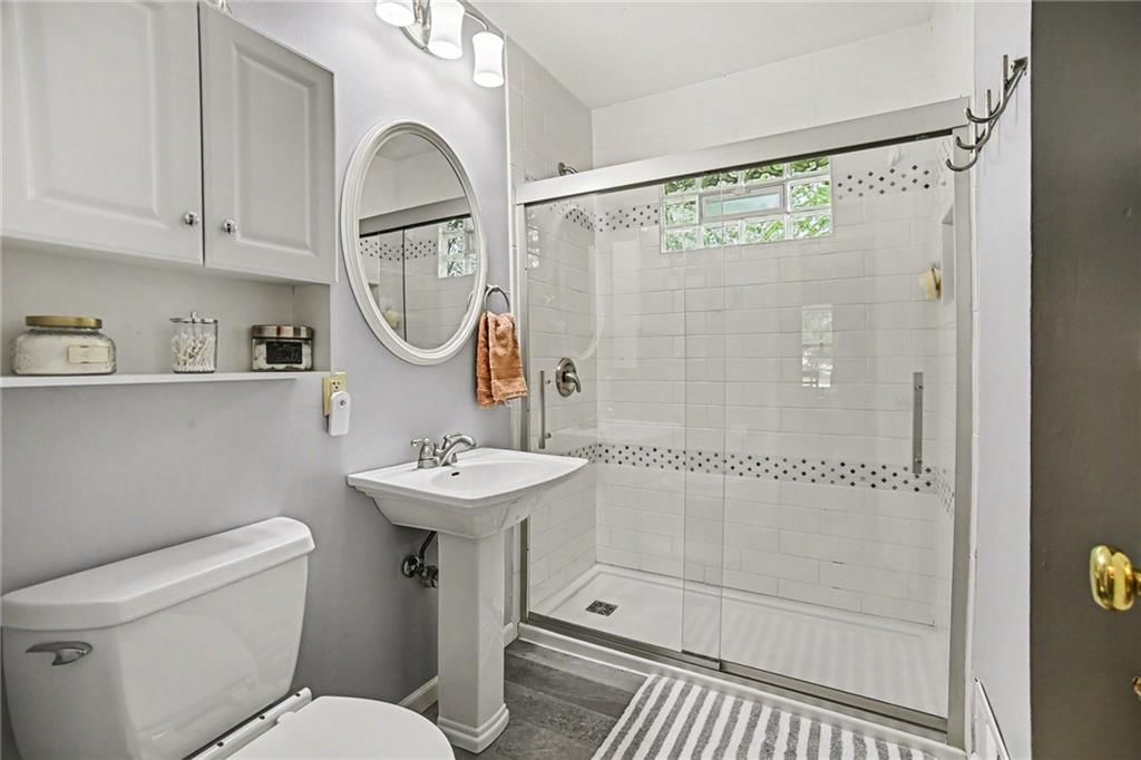 7025 Halsey Drive — photo 12