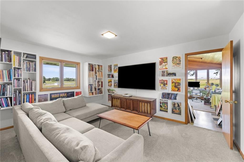 1501 N Kentucky Street — photo 33