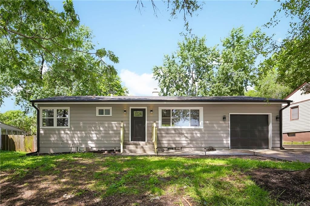 4312 S James Street — photo 2